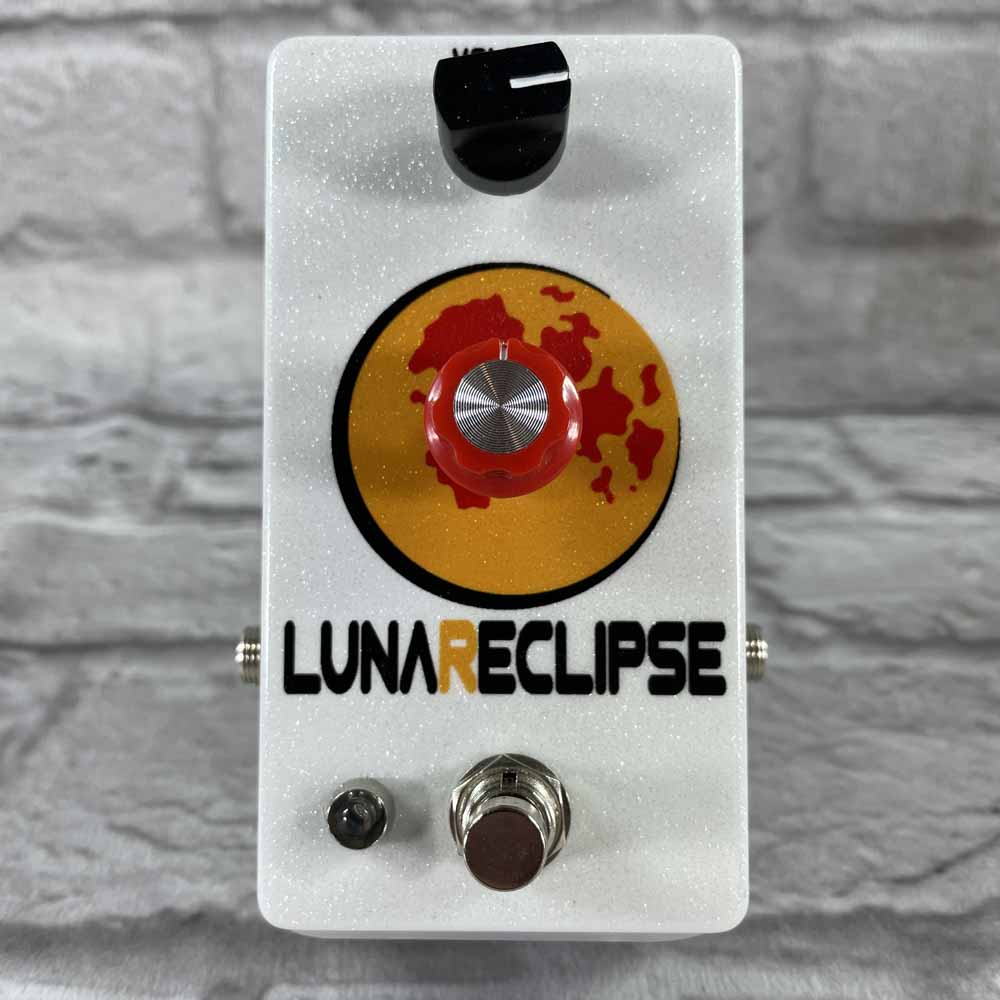 Used: Fuzzrocious Pedals LunaReclipse