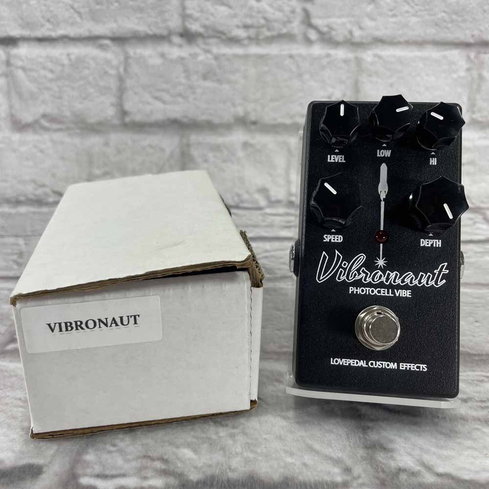 Used: Lovepedal Vibronaut Photocell Vibe - Black