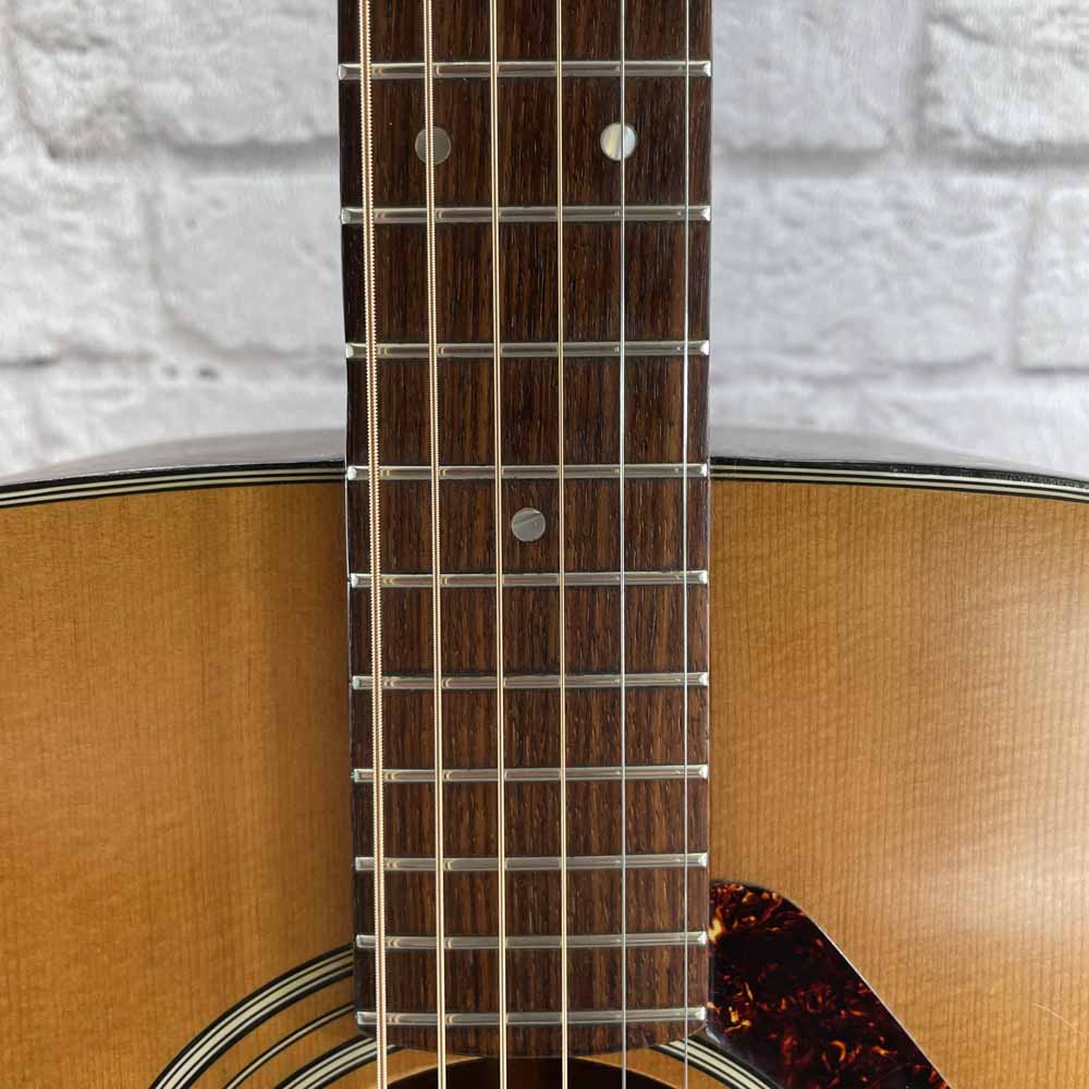 Used:  Yamaha FG-200 Acoustic Guitar - Natural