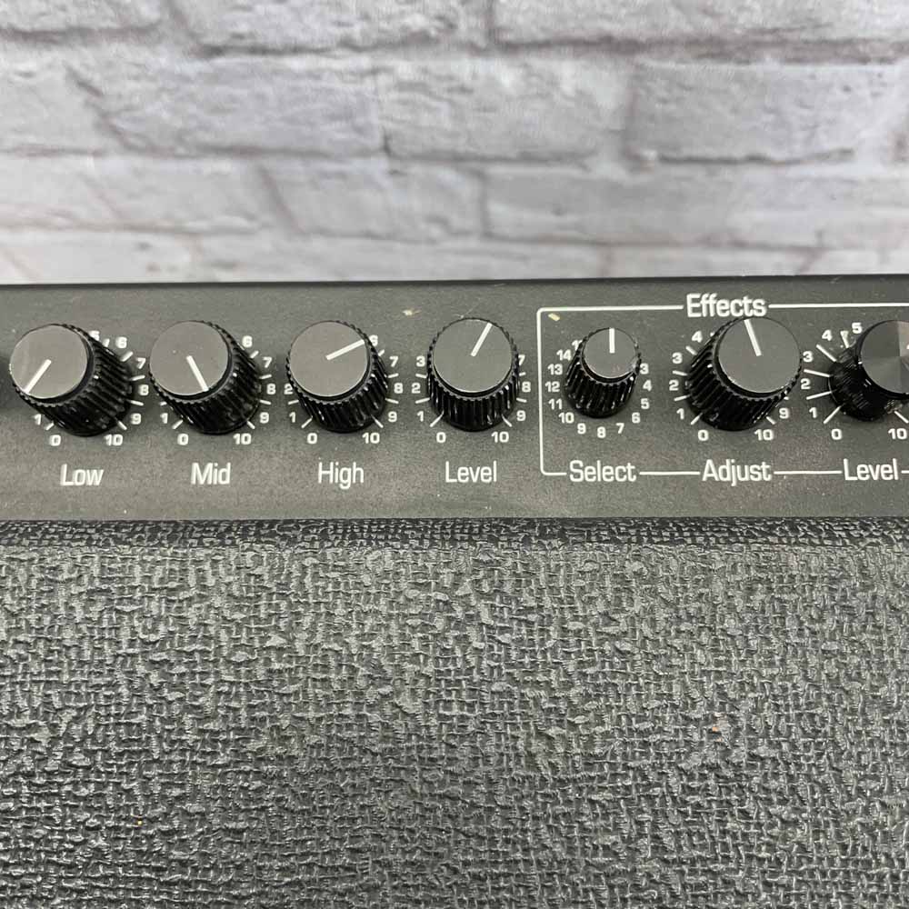 Used: Ampeg BA-115SP Bass Amp Cube with Digital Effects