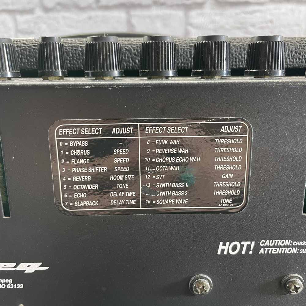 Used: Ampeg BA-115SP Bass Amp Cube with Digital Effects