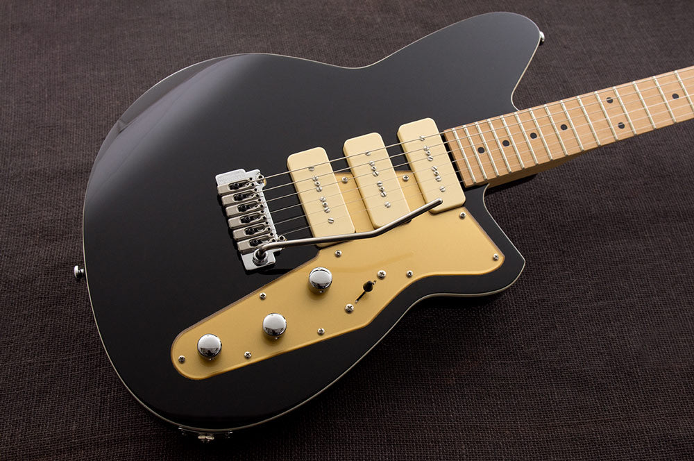 Reverend Guitars Jetstream 390 in Midnight Black