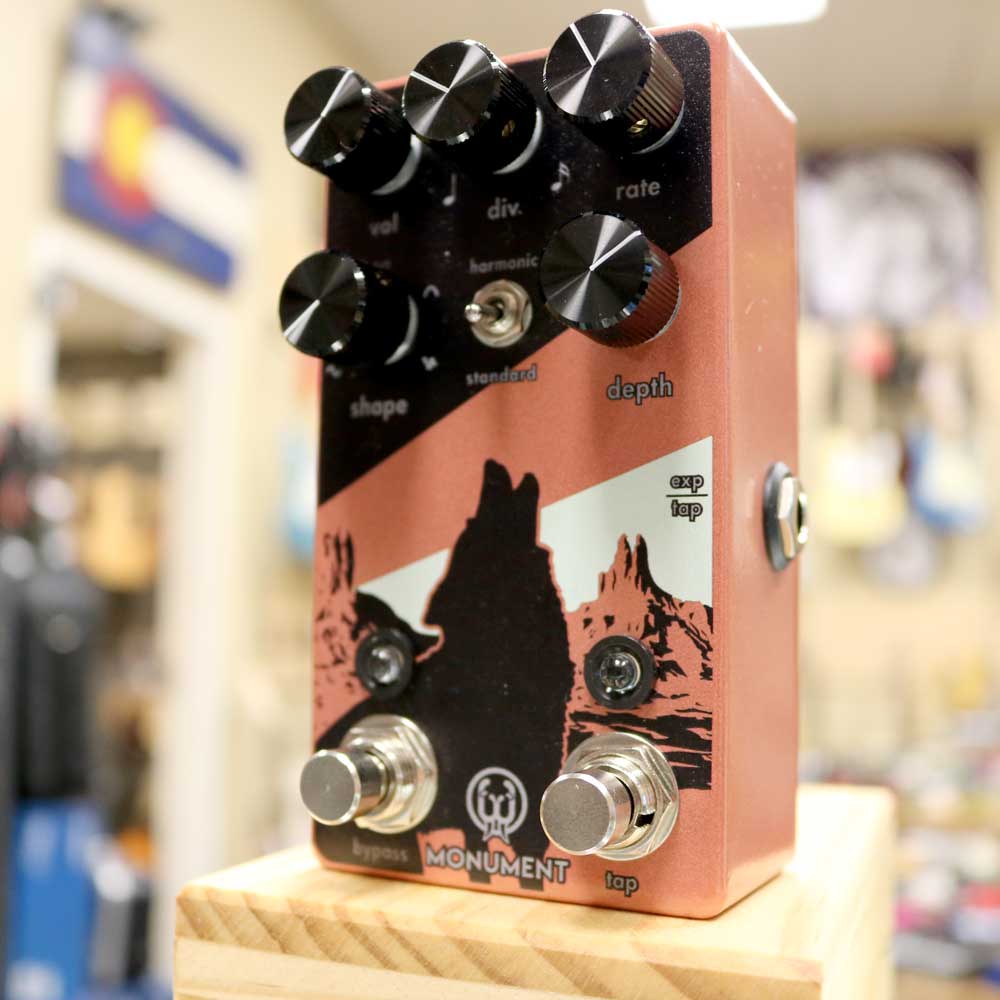Walrus Audio Monument Harmonic Tremolo V2