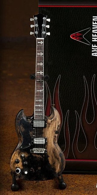 AXE HEAVEN Tony Iommi Signature Jaydee Old Boy Miniature Guitar Replica Collectible