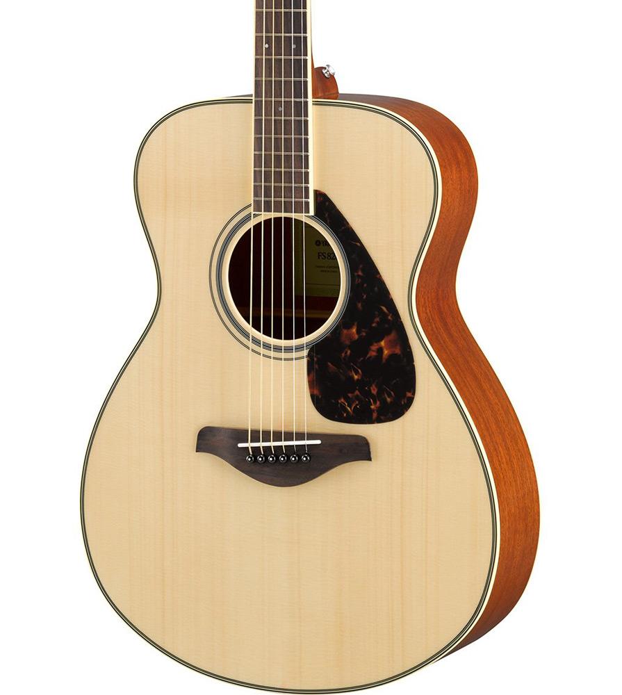 Yamaha FS820 Small Body Folk Guitar - Natural