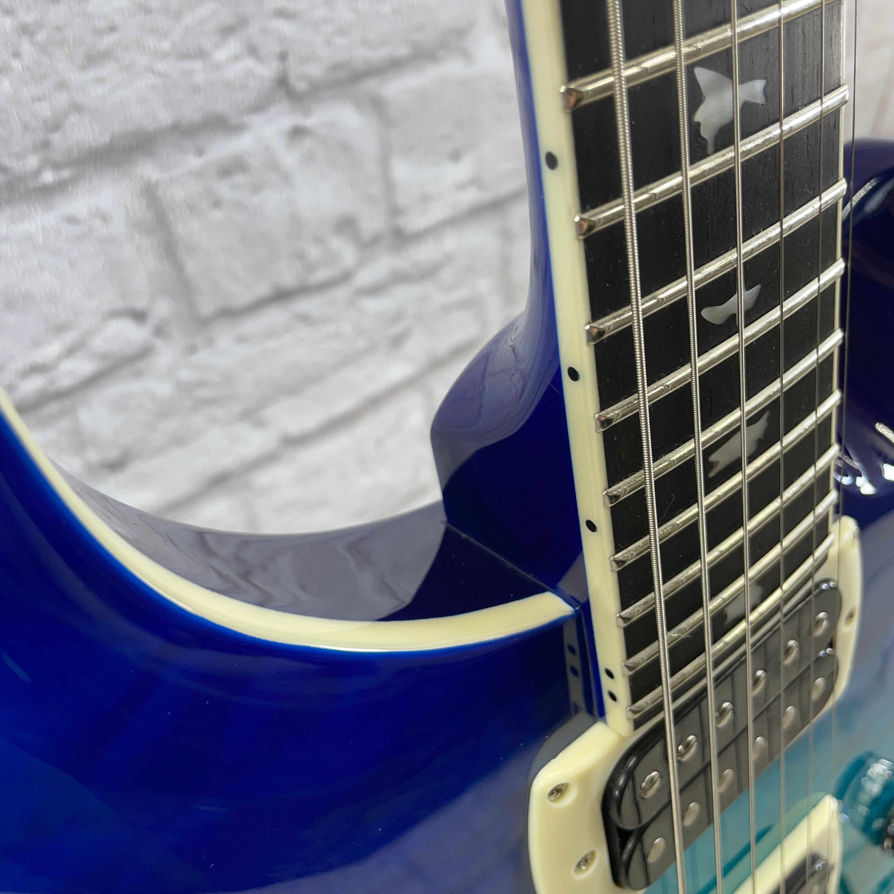 PRS Guitars SE Custom 24-08 Quilt Electric Guitar - Lake Blue