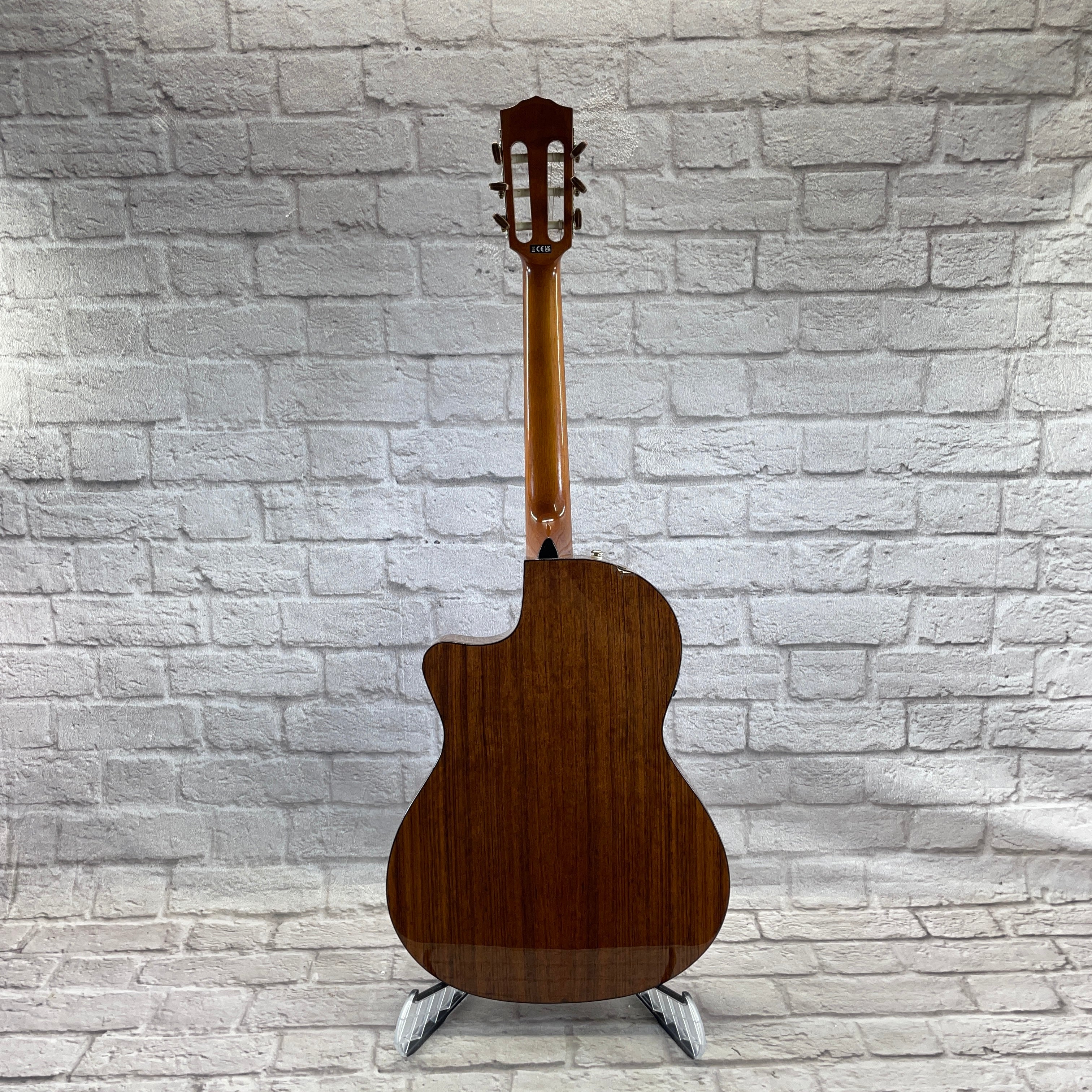 Used: Fender CN-140SCE Nylon Thinline - Natural