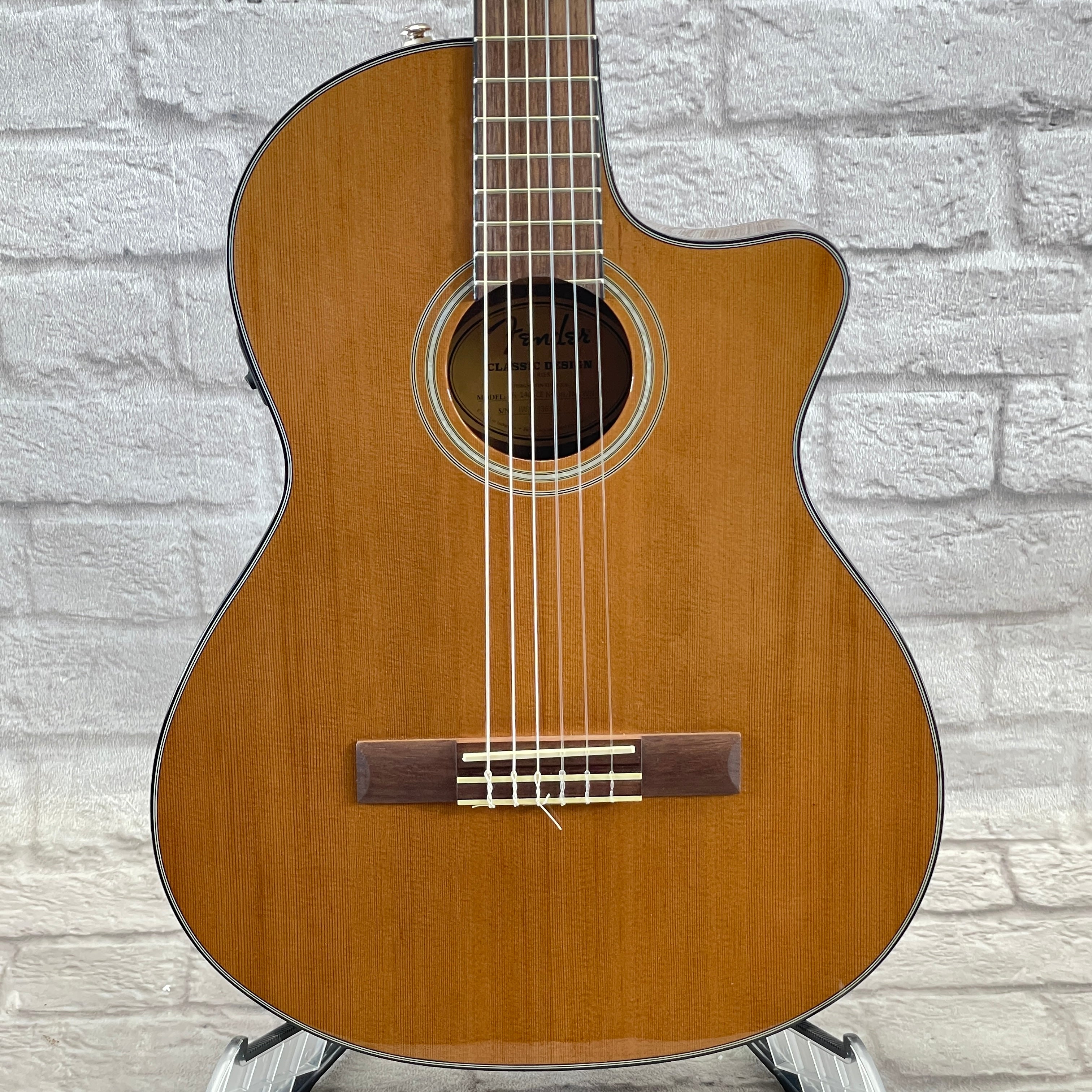Used: Fender CN-140SCE Nylon Thinline - Natural