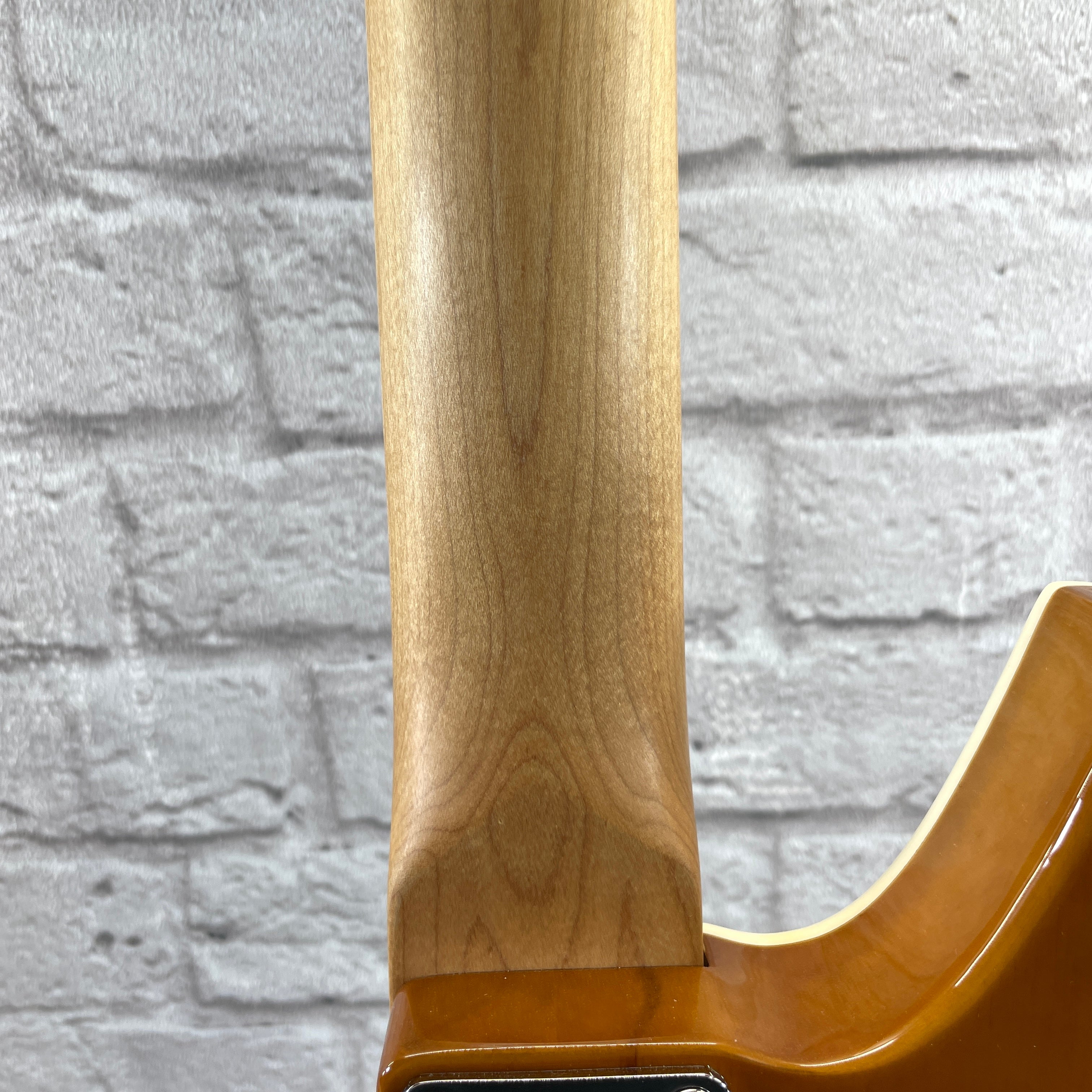 Reverend Guitars Descent - in Army Green