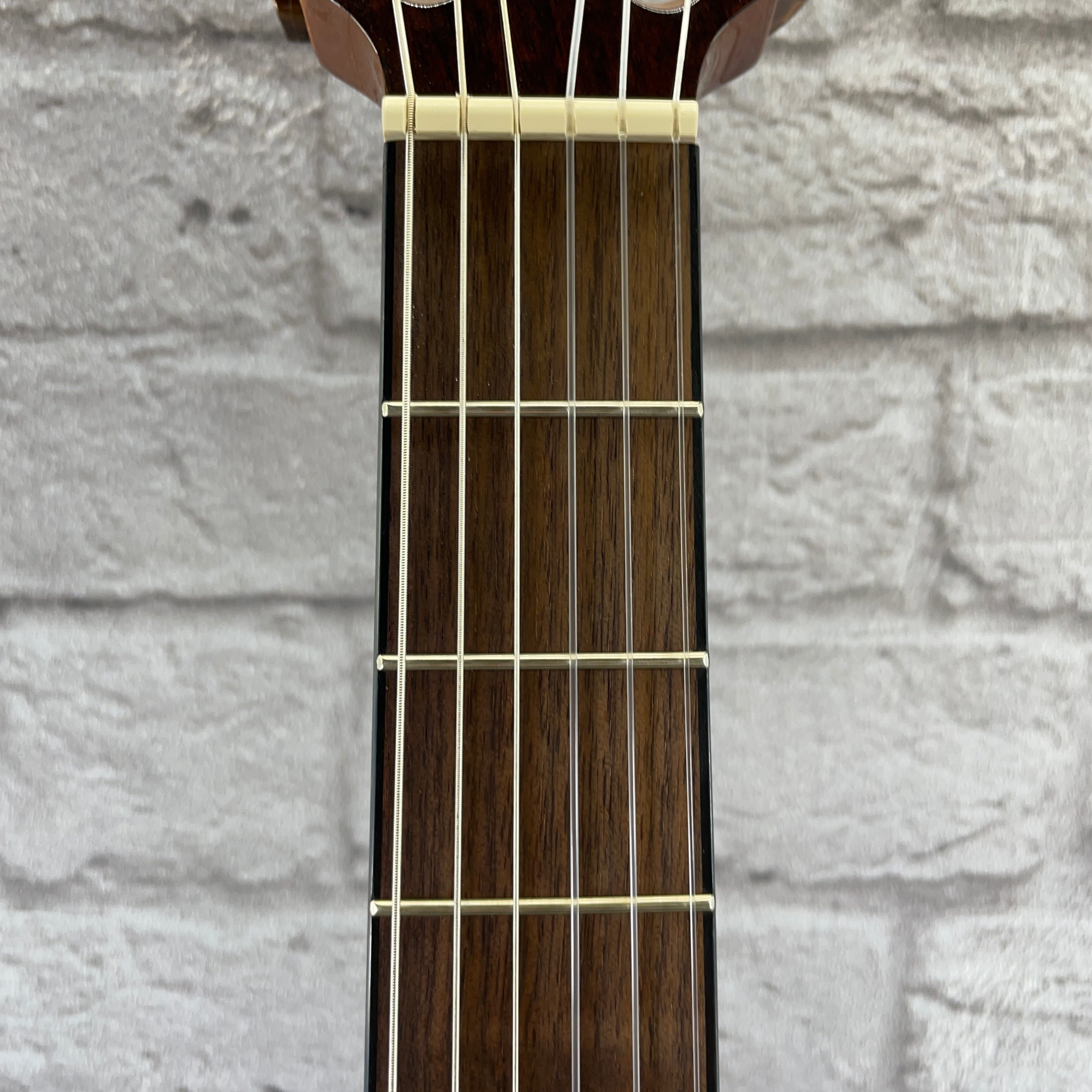 Used: Fender CN-140SCE Nylon Thinline - Natural