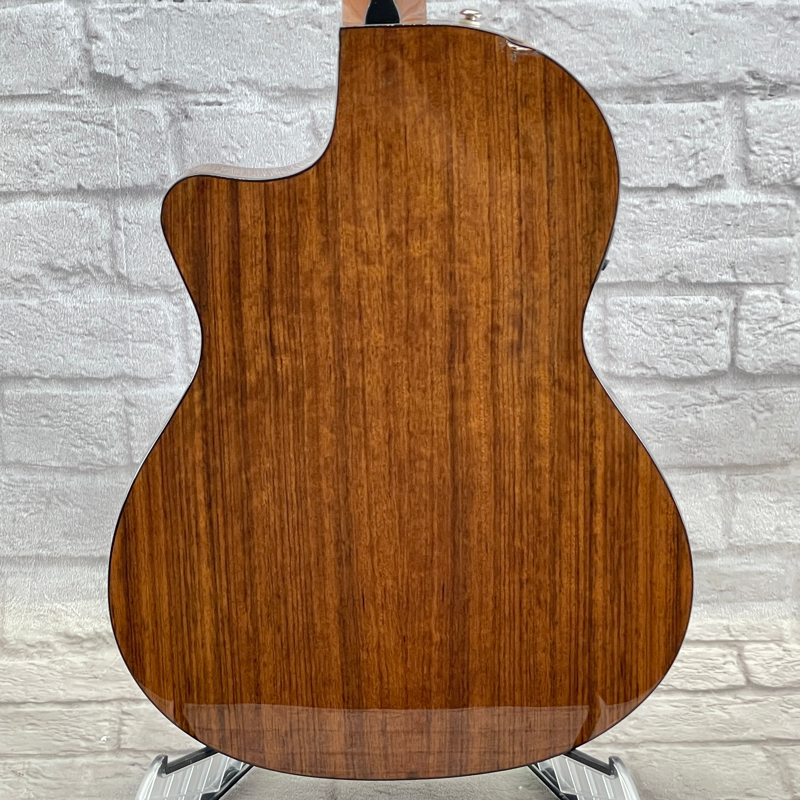 Used: Fender CN-140SCE Nylon Thinline - Natural