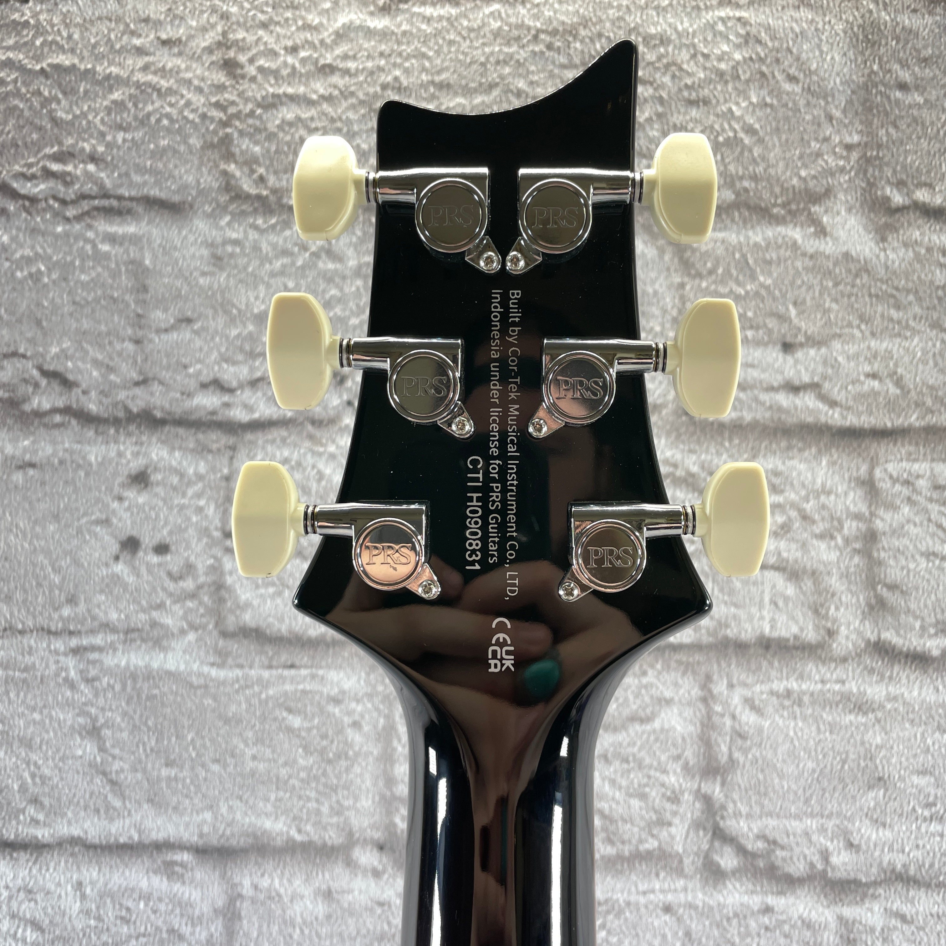PRS Guitars SE Custom 24 Electric Guitar - Black Gold Sunburst