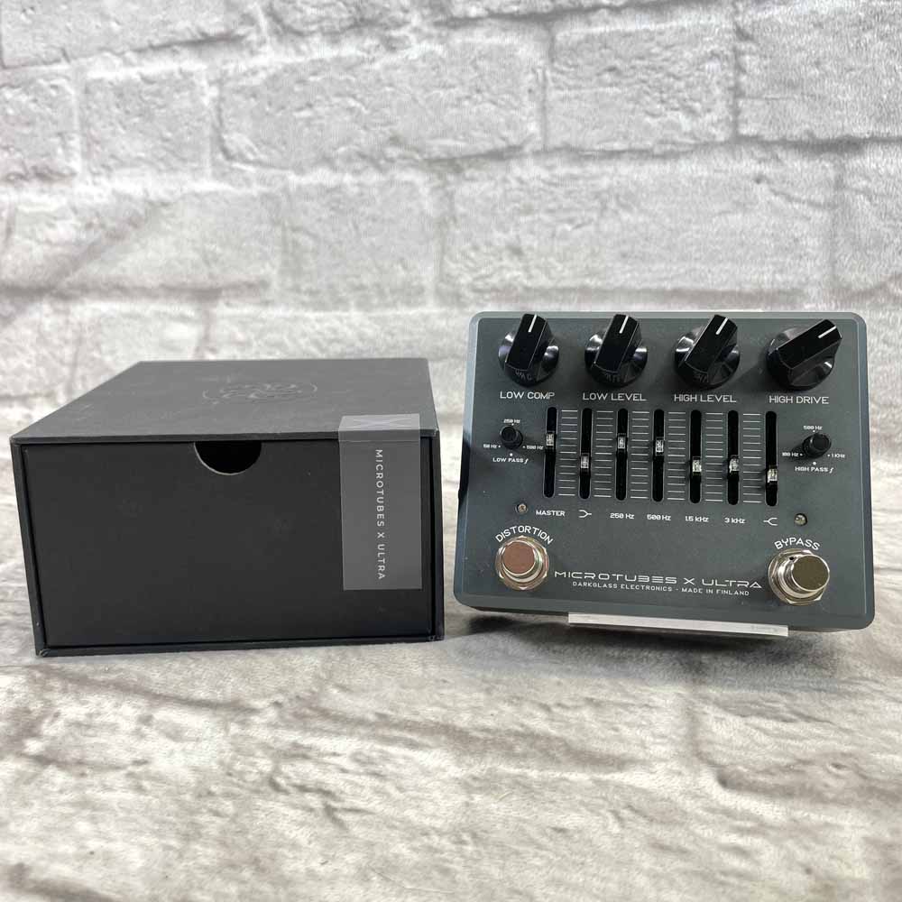 Used:  Darkglass Electronics Microtubes X Ultra Multiband Distortion Pedal
