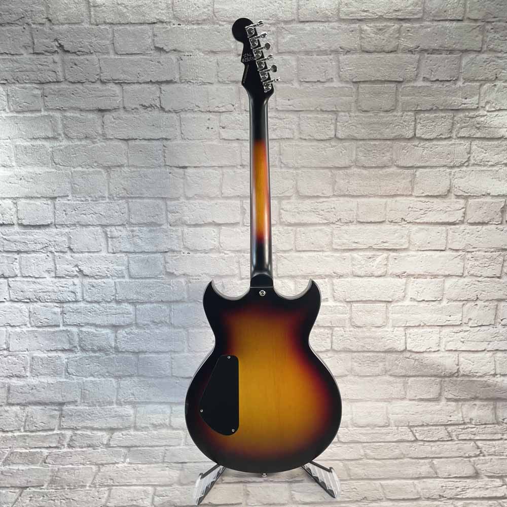 Used:  Reverend Guitars Tricky Gomez RT Semi-Hollow Guitar - 3 Tone Sunburst