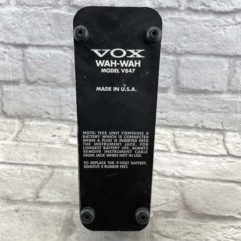 Used:  VOX Wah-Wah V847 Pedal