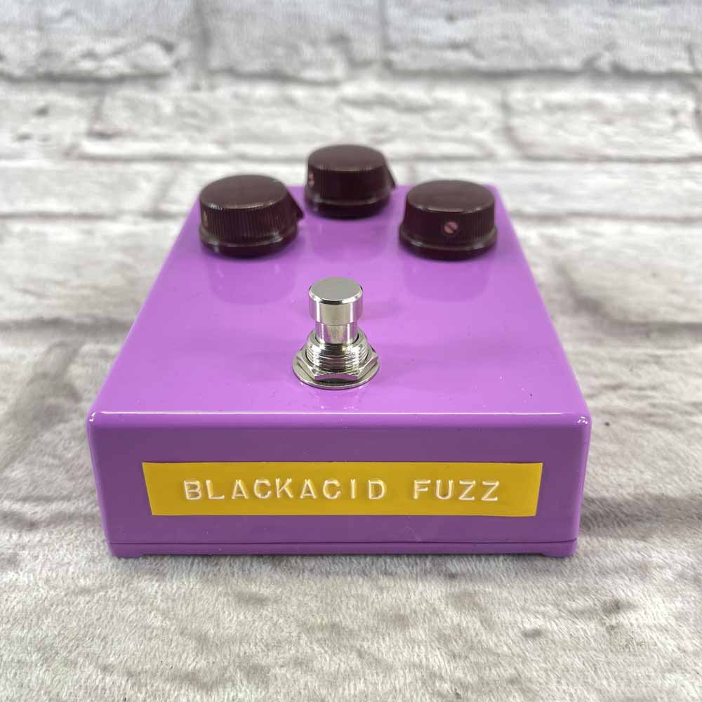 Used:  Dynox Pedals Black Acid Fuzz Pedal