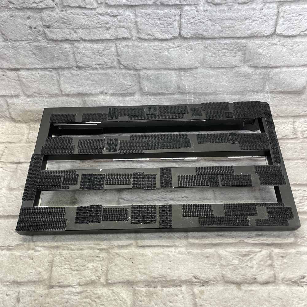 Used:  Pedaltrain Classic 1 Pedalboard w/Tour Case