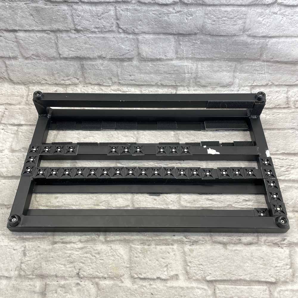 Used:  Pedaltrain Classic 1 Pedalboard w/Tour Case