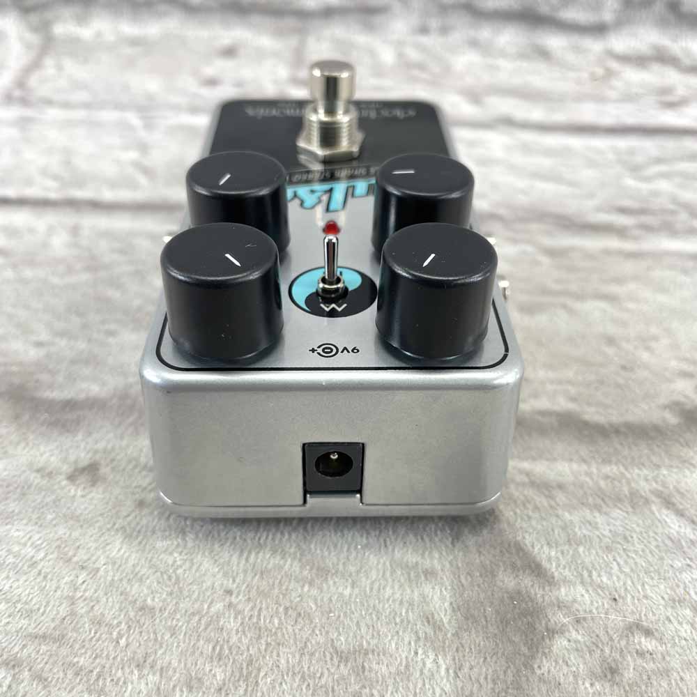 Used:  Electro-Harmonix Nano Pulsar Variable Shape Stereo Tremolo Pedal