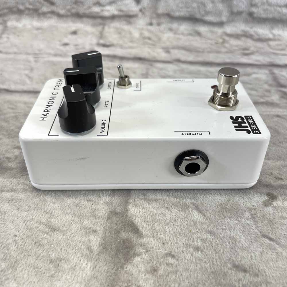 Used:  JHS Pedals 3 Series Harmonic Tremolo Pedal