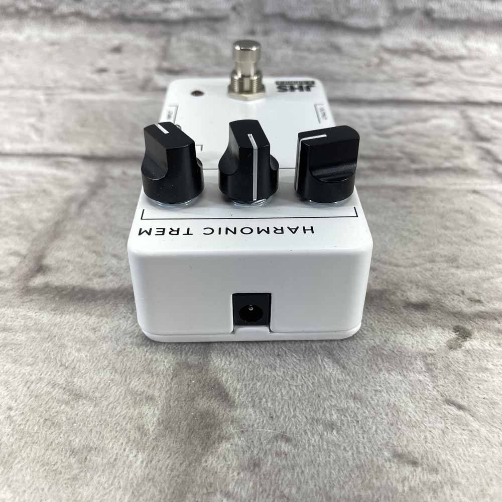 Used:  JHS Pedals 3 Series Harmonic Tremolo Pedal