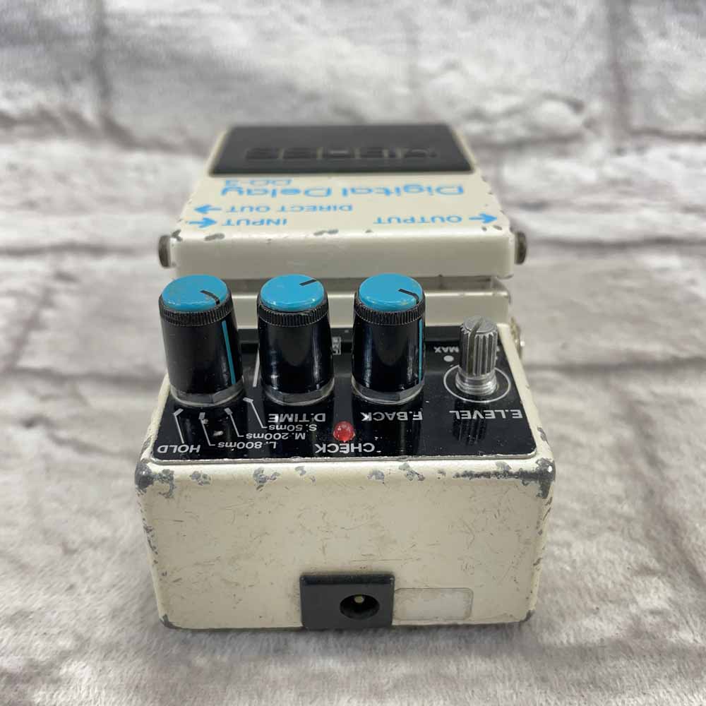 Used:   Boss 1986 Blue Label MIJ DD-3 Digital Delay Pedal