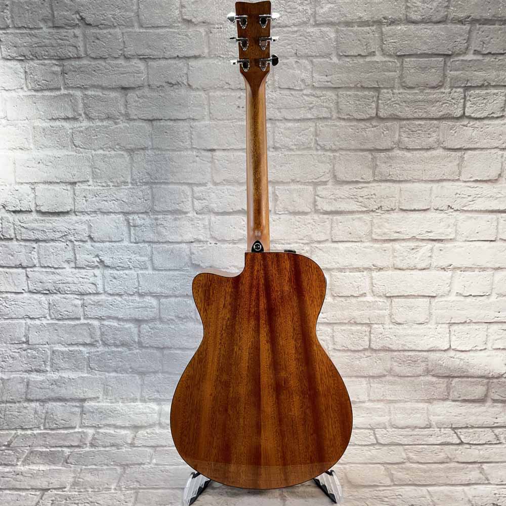 Used:  Yamaha FSX800C Small Body Acoustic/Electric Guitar