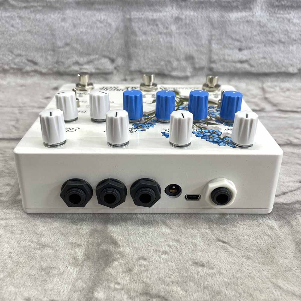 Used:  Alexander Pedals Forget-Me-Not Digital Echo Unit