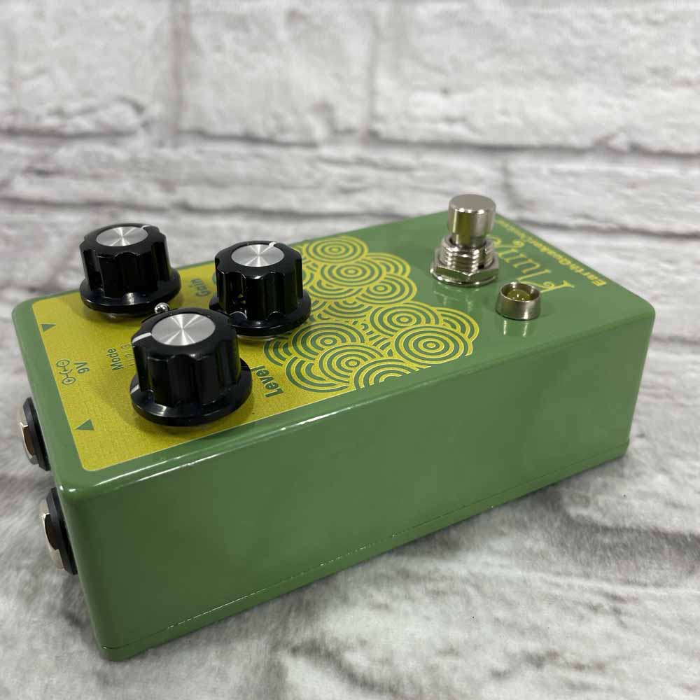 Used:  EarthQuaker Devices Plumes Small Signal Shredder