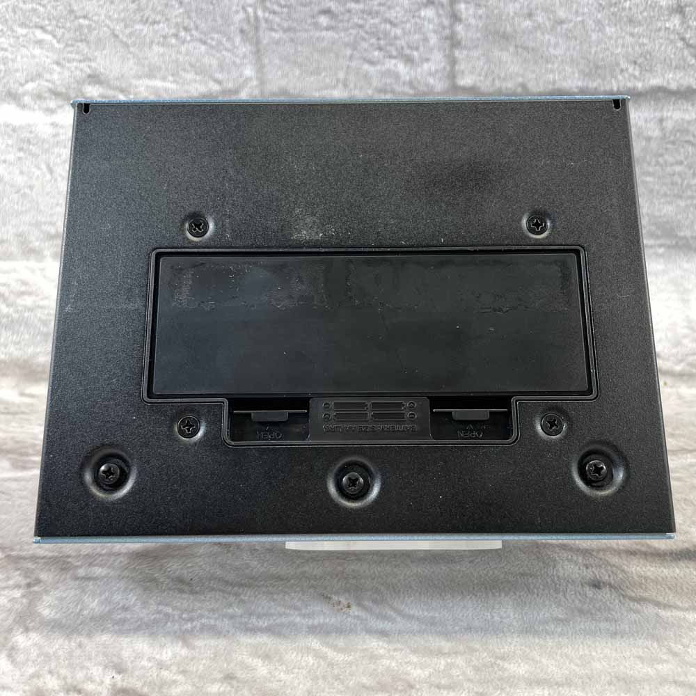 Used:  Boss MD-500 Modulation Effects Pedal