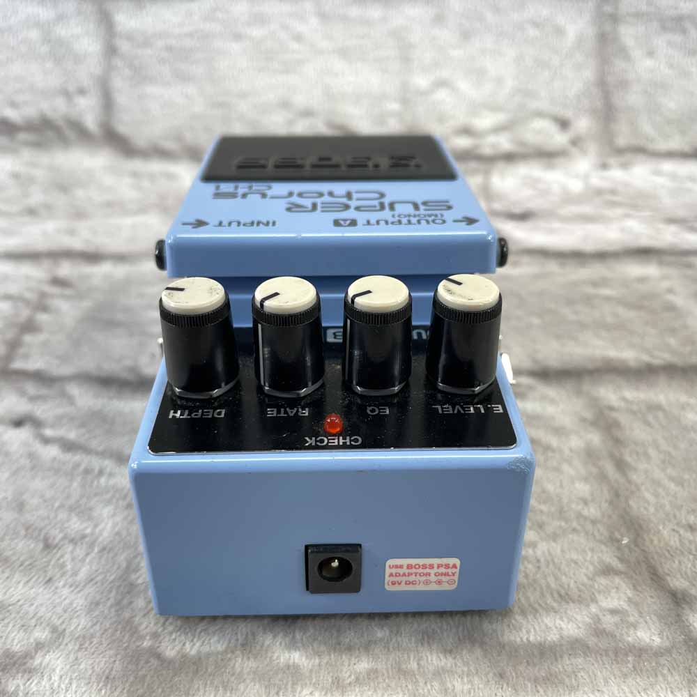 Used:  Boss CH-1 Super Chorus Pedal