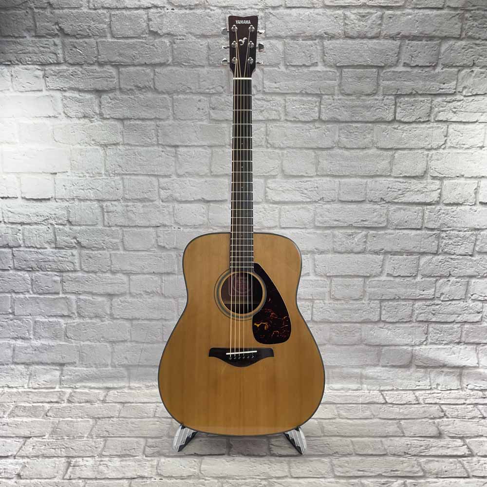 Used:  Yamaha FG700S Acoustic Guitar