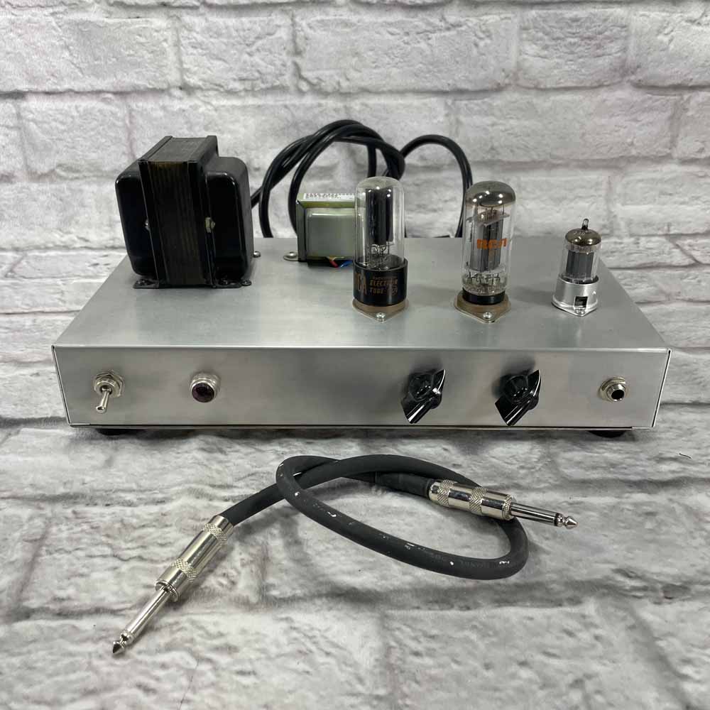 Used:  Mojotone Class Custom 5F1 Style Amplifier Kit