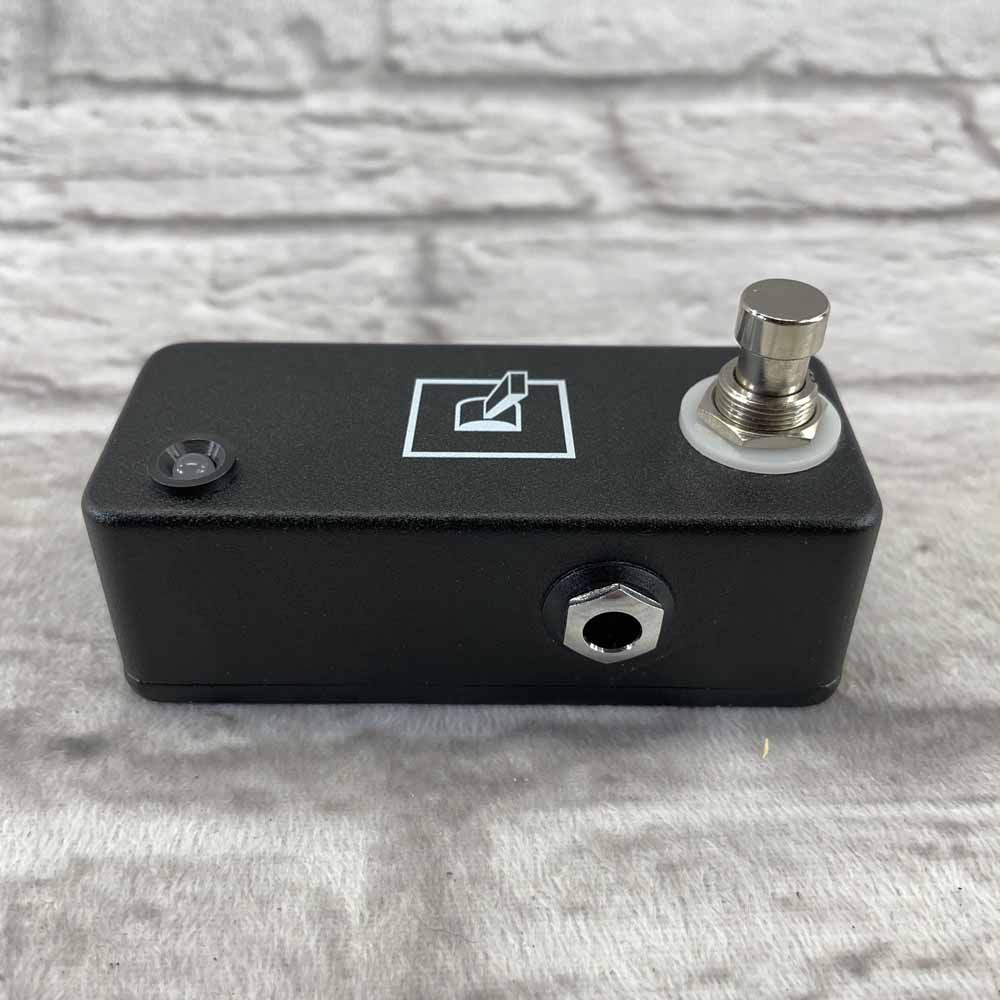 Used:  JHS Pedals Mute Switch