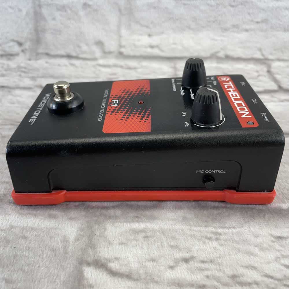 Used:  TC Helicon R1 Voicetone Vocal Toned Reverb