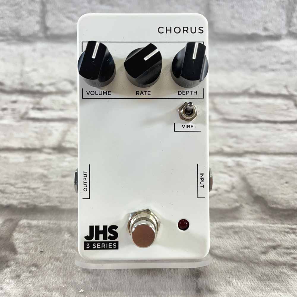 Used:  JHS Pedals 3 Series Chorus Pedal