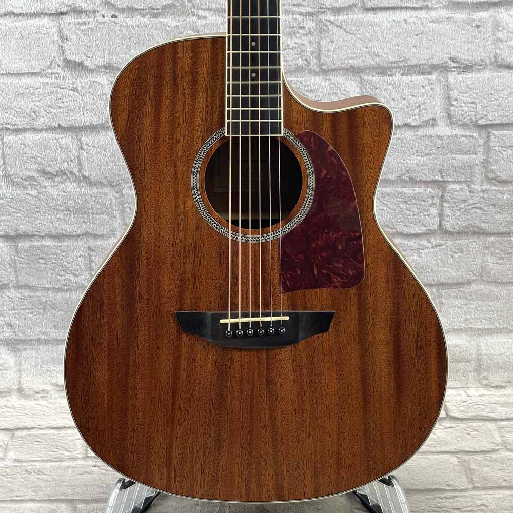 Used:  Orangewood REY M Acoustic Guitar - Natural