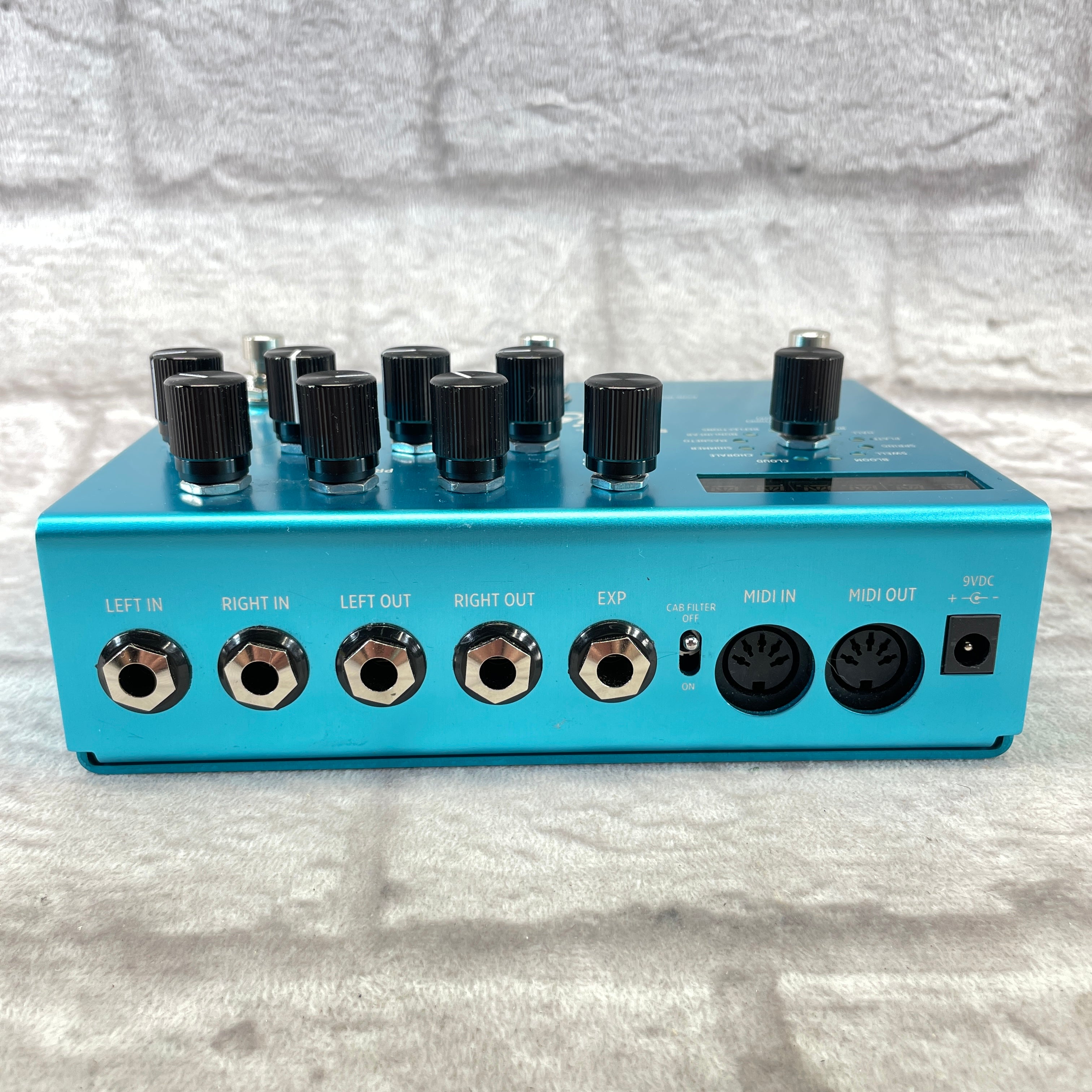 Used:  Strymon BigSky -  Multidimensional Reverberator - Reverb
