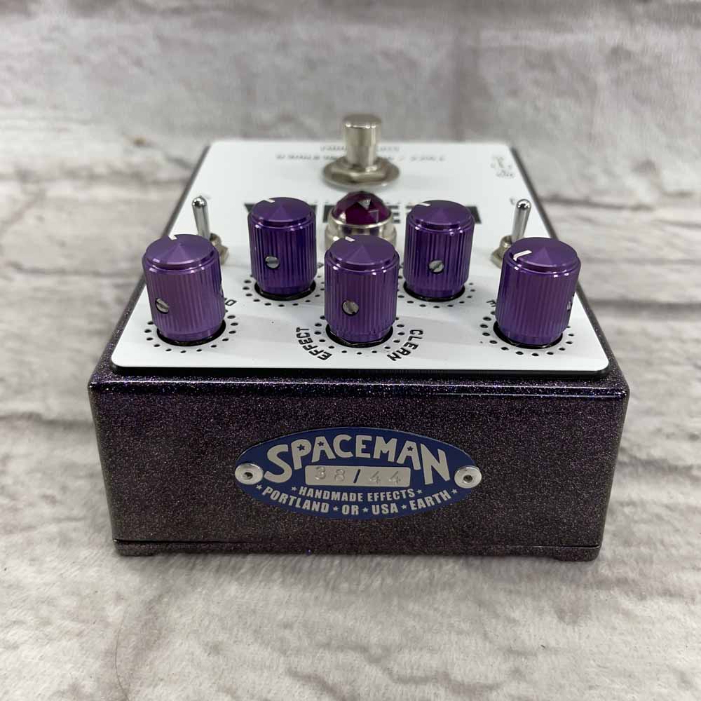 Used:  Spaceman Nebula Fuzz/Octave Blender