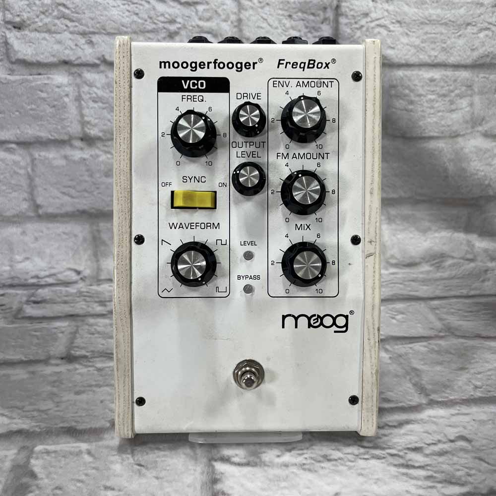 Used:  Moog Moogerfooger MF-107 Frequency Box - Special Edition White