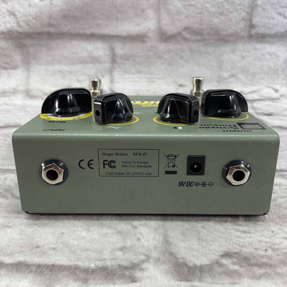 Used:  Seymour Duncan Shape Shifter Tap Tremolo Pedal