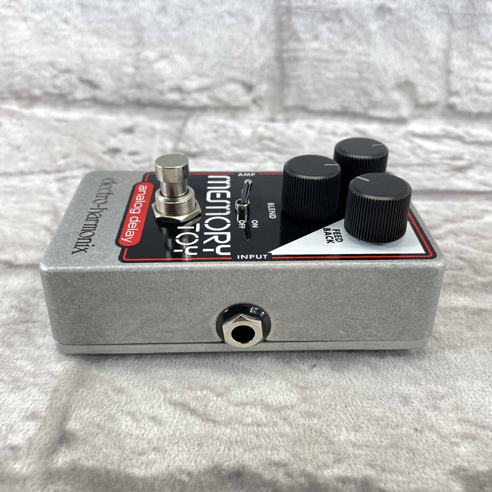 Used: Electro-Harmonix Memory Toy Analog Delay With Modulation