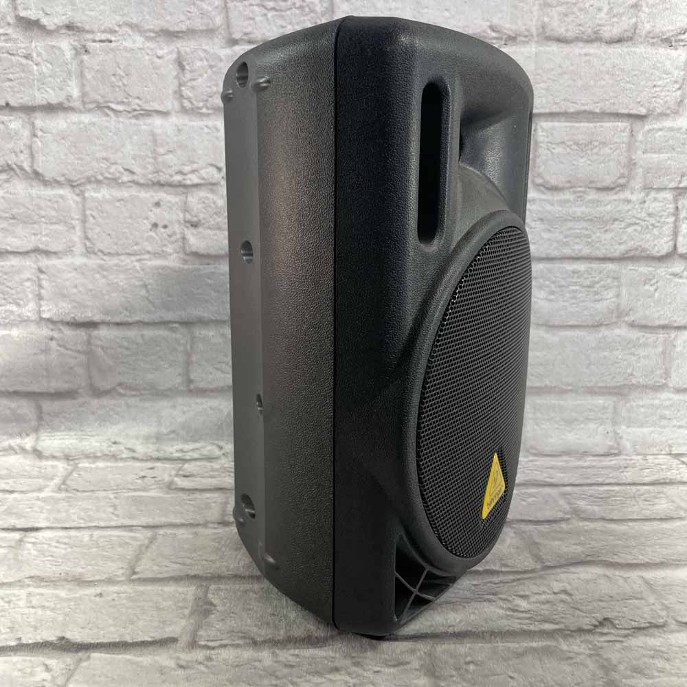 Used:  Behringer B208D 8" Powered Speaker