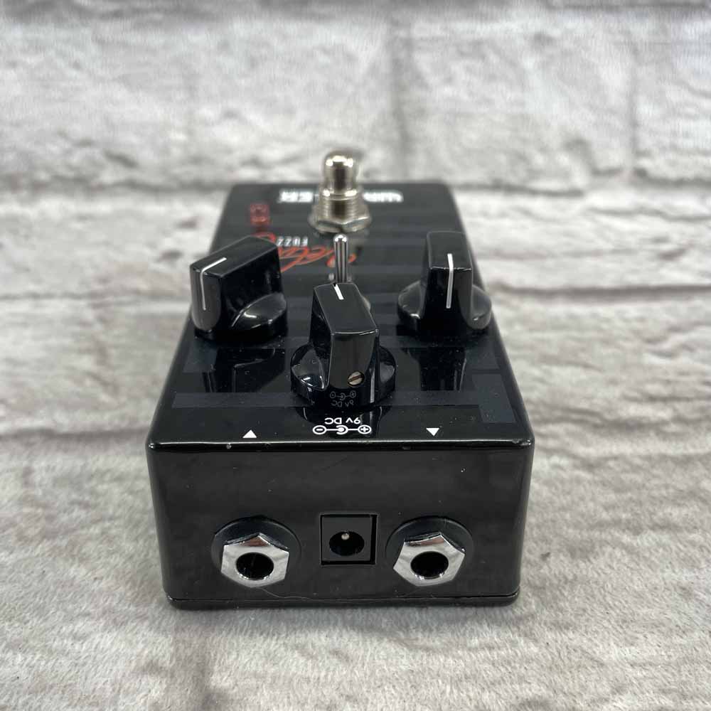 Used:  Wampler Velvet Fuzz Pedal V2