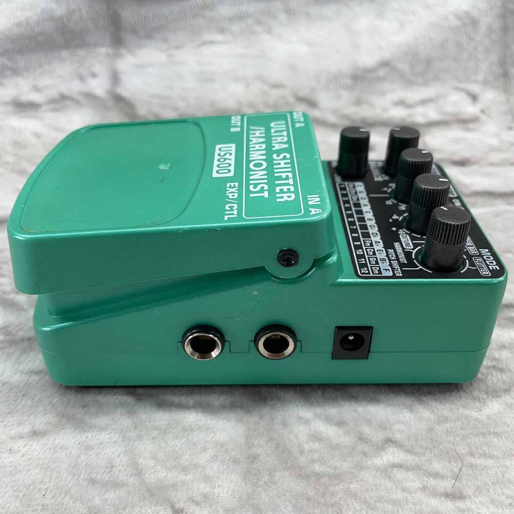 Used:  Behringer US600 Ultra Shifter/Harmonist Effects Pedal