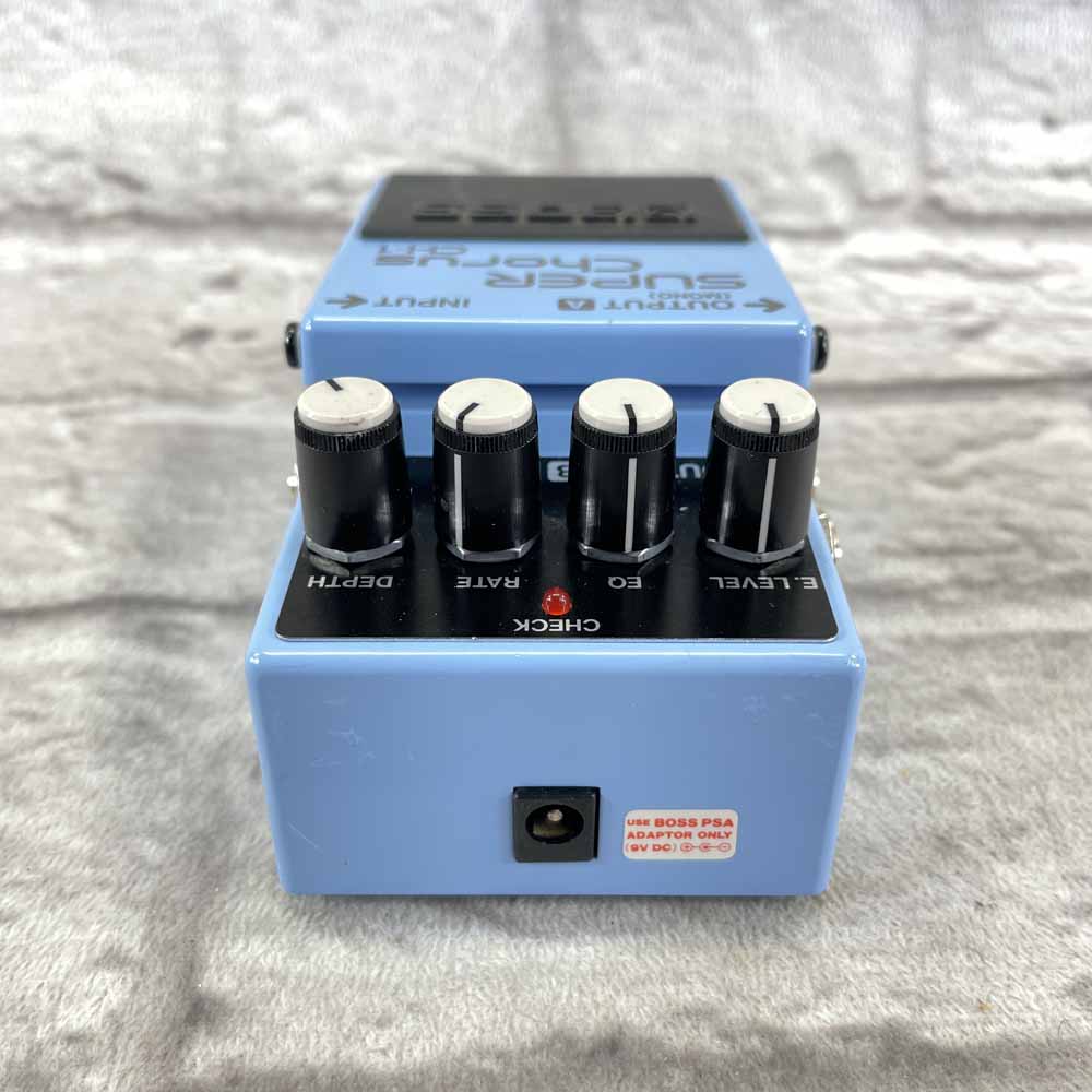Used:  Boss CH-1 Super Chorus Pedal