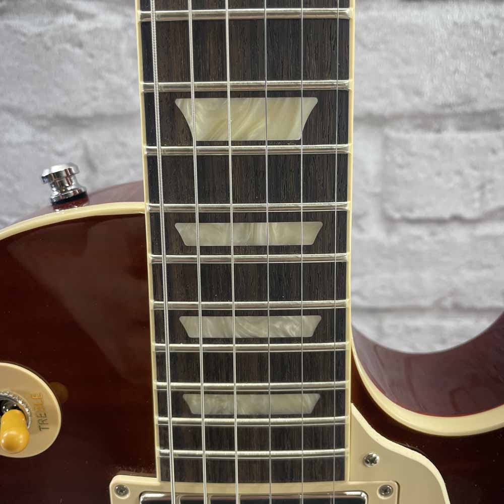 Used:  Gibson Les Paul '60s Standard Electric Guitar