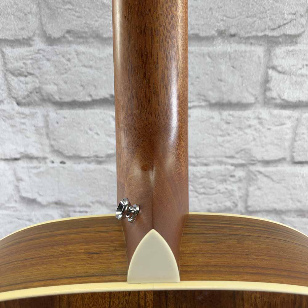 Used:  Taylor Guitars  410 Acoustic Guitar