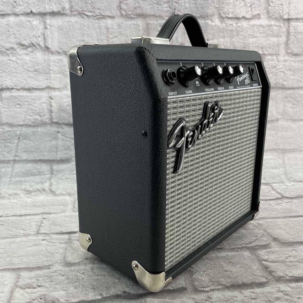 Used:  Fender Frontman 10G 120V Guitar Amplifier