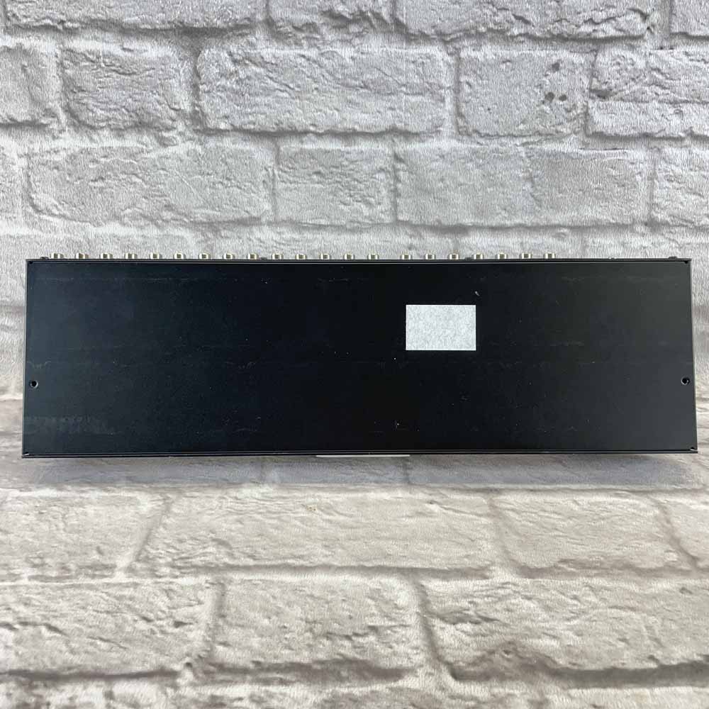 Used:  Boss ES-8 Effects Switching System